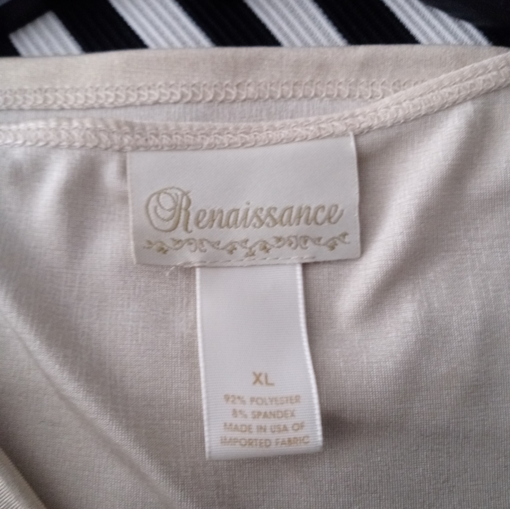 Gold Renaissance blouse - Picture 3 of 5